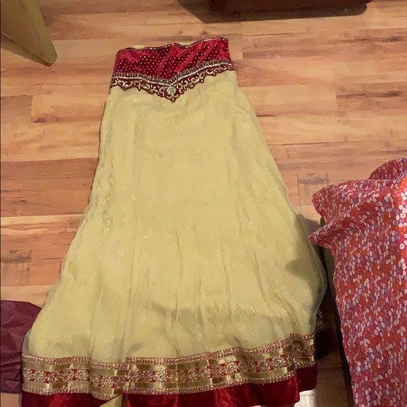 Indian lehenga - Picture 5 of 5